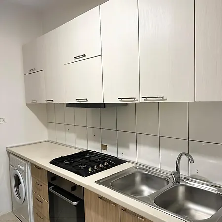 Noi Sea View Appartamento Vlorë